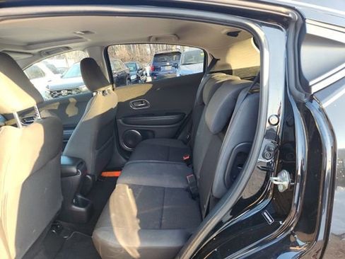 Used 2019 Honda HR-V EX image 14