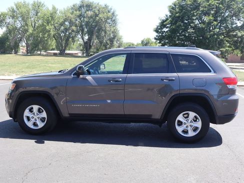 Used 2014 Jeep Grand Cherokee Laredo w/ Quick Order Package 23E AWD/4WD image 9