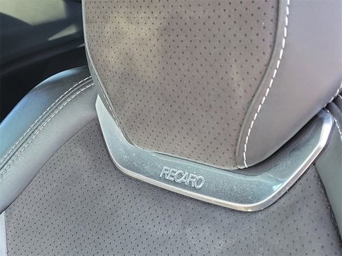 Used 2019 Chevrolet Camaro LT w/ 1LE Track Performance Package image 18