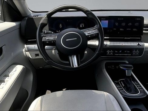 Used 2024 Hyundai Kona SEL AWD/4WD image 9