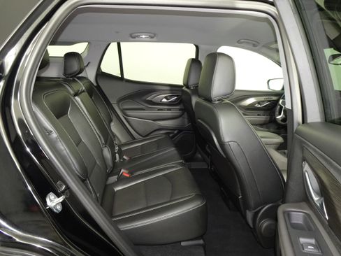 Used 2023 GMC Terrain SLT w/ LPO, Floor Liner Package image 33