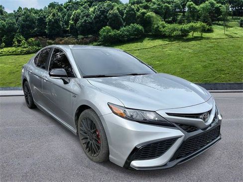 Certified 2023 Toyota Camry SE image 1