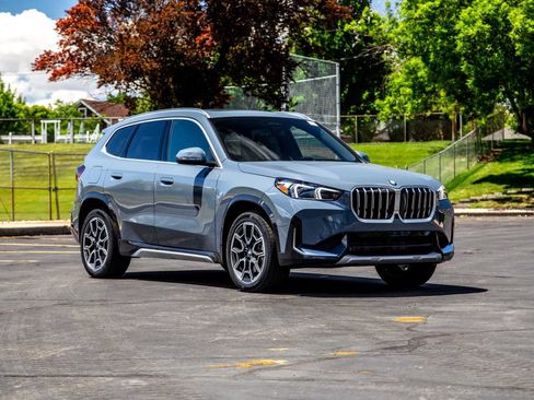 New 2026 BMW X1 xDrive28i w/ Technology Package AWD/4WD image 7