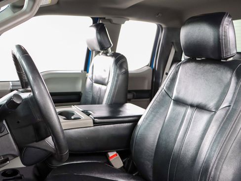 Used 2018 Ford F150 XLT w/ Equipment Group 302A Luxury image 24