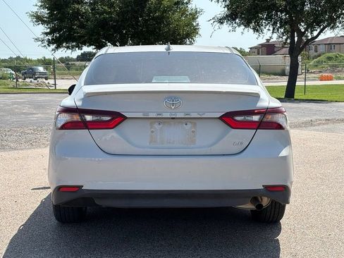 Used 2023 Toyota Camry LE FWD image 5