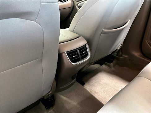 Used 2024 Chevrolet Malibu LT FWD image 27