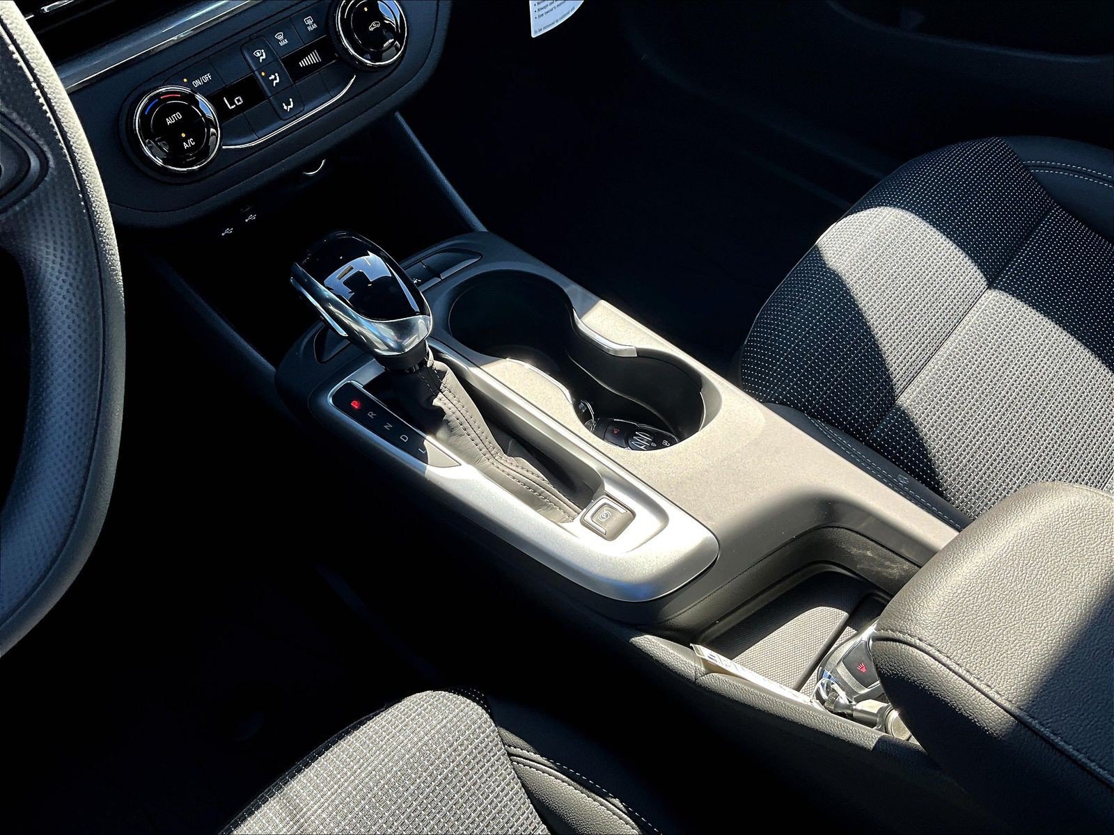 New 2026 Buick Envista Preferred FWD image 12