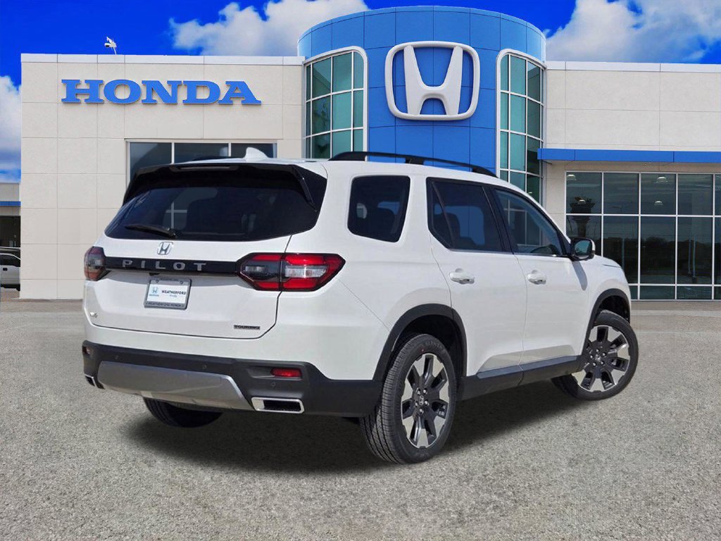 New 2026 Honda Pilot Touring image 3