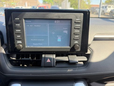 Used 2019 Toyota RAV4 XLE w/ Convenience Package AWD/4WD image 18