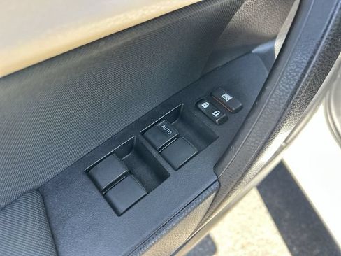 Used 2016 Toyota Corolla LE FWD image 20