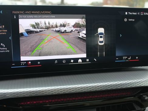 Used 2025 BMW 330i xDrive Sedan w/ M Sport Package image 19