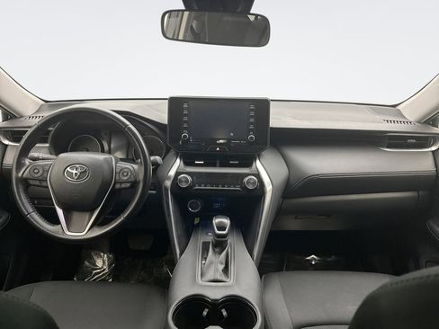 Used 2022 Toyota Venza LE image 14