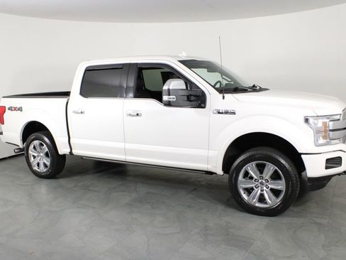 Used 2018 Ford F150 Platinum w/ Equipment Group 701A Luxury AWD/4WD image 16