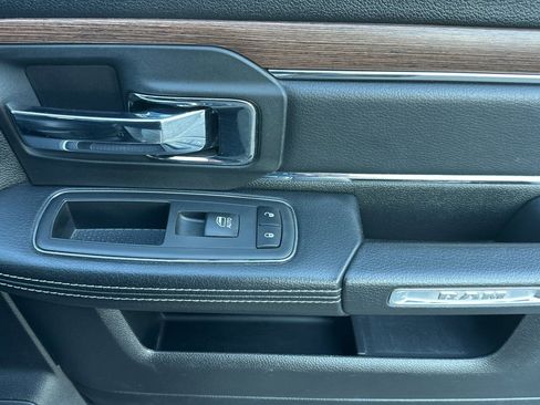 Used 2017 RAM 2500 Laramie image 19