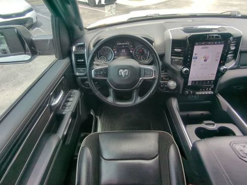 Used 2024 RAM 1500 Laramie AWD/4WD image 18