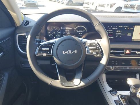 New 2026 Kia Seltos EX image 11