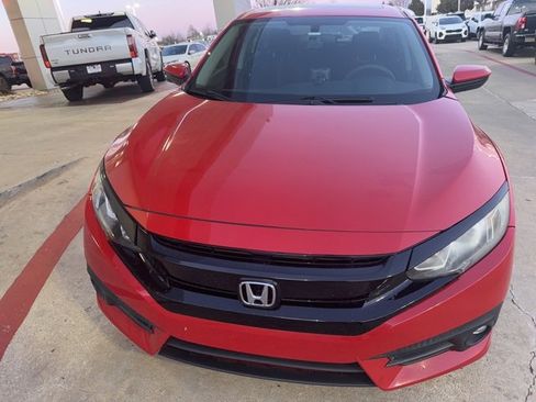 Used 2017 Honda Civic EX-T image 2