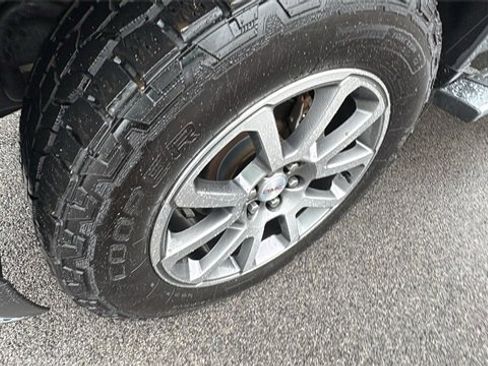 Used 2021 GMC Canyon Denali image 10