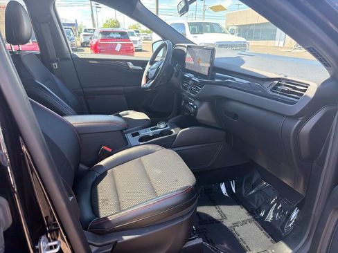 Used 2023 Ford Escape ST-Line w/ Tech Pack #1 AWD/4WD image 15