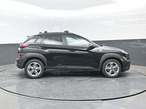 Used 2023 Hyundai Kona SEL AWD/4WD image 3