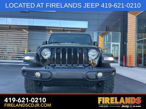 Used 2023 Jeep Gladiator Willys image 2