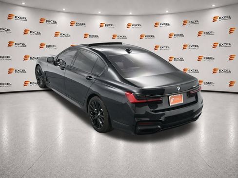 Used 2022 BMW 740i w/ M Sport Package RWD image 64