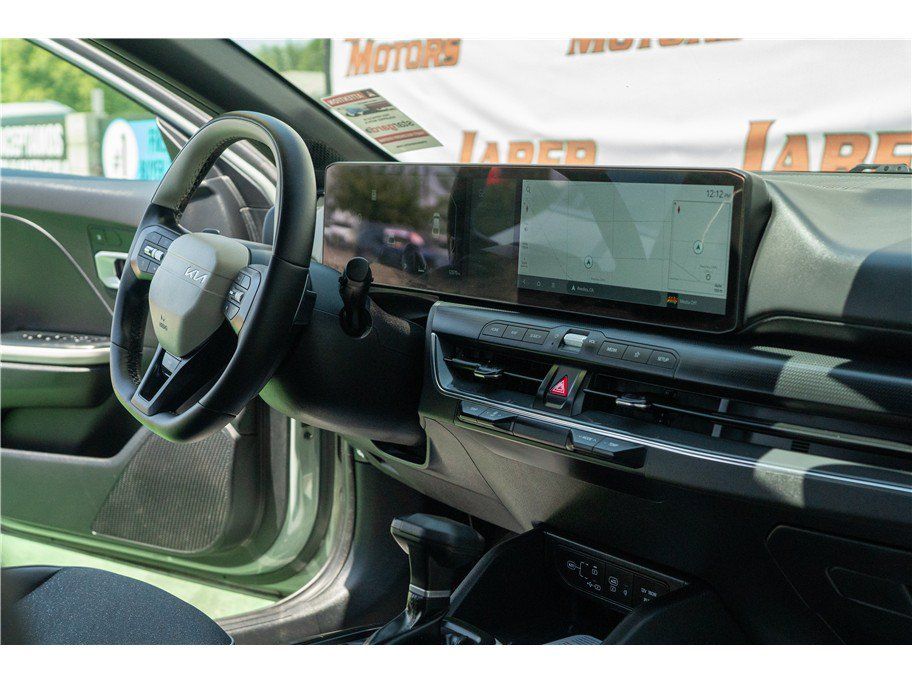 Used 2025 Kia K4 GT-Line w/ GT-Line Sunroof Package FWD image 31