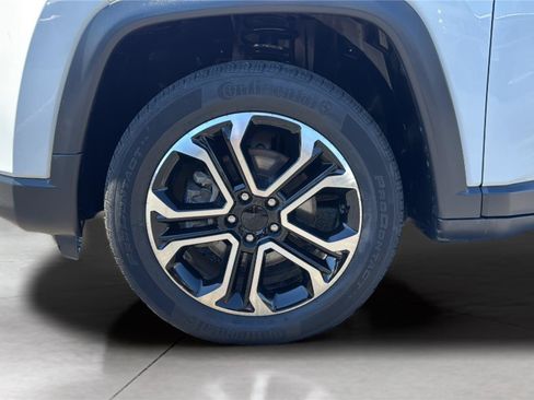 Certified 2022 Jeep Compass Limited AWD/4WD image 30