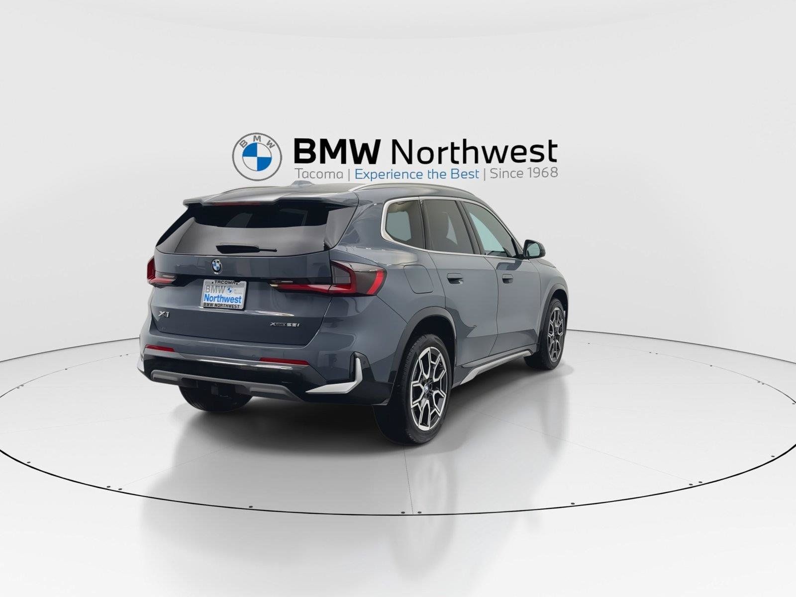New 2027 BMW X1 xDrive28i AWD/4WD image 3