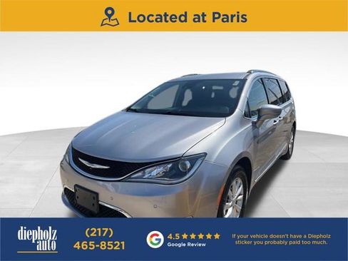 Used 2018 Chrysler Pacifica Touring-L w/ Advanced Safetytec Group image 1