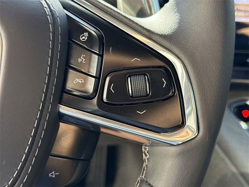 Used 2024 Chevrolet Corvette Stingray Premium Cpe w/ Z51 Performance Package image 32