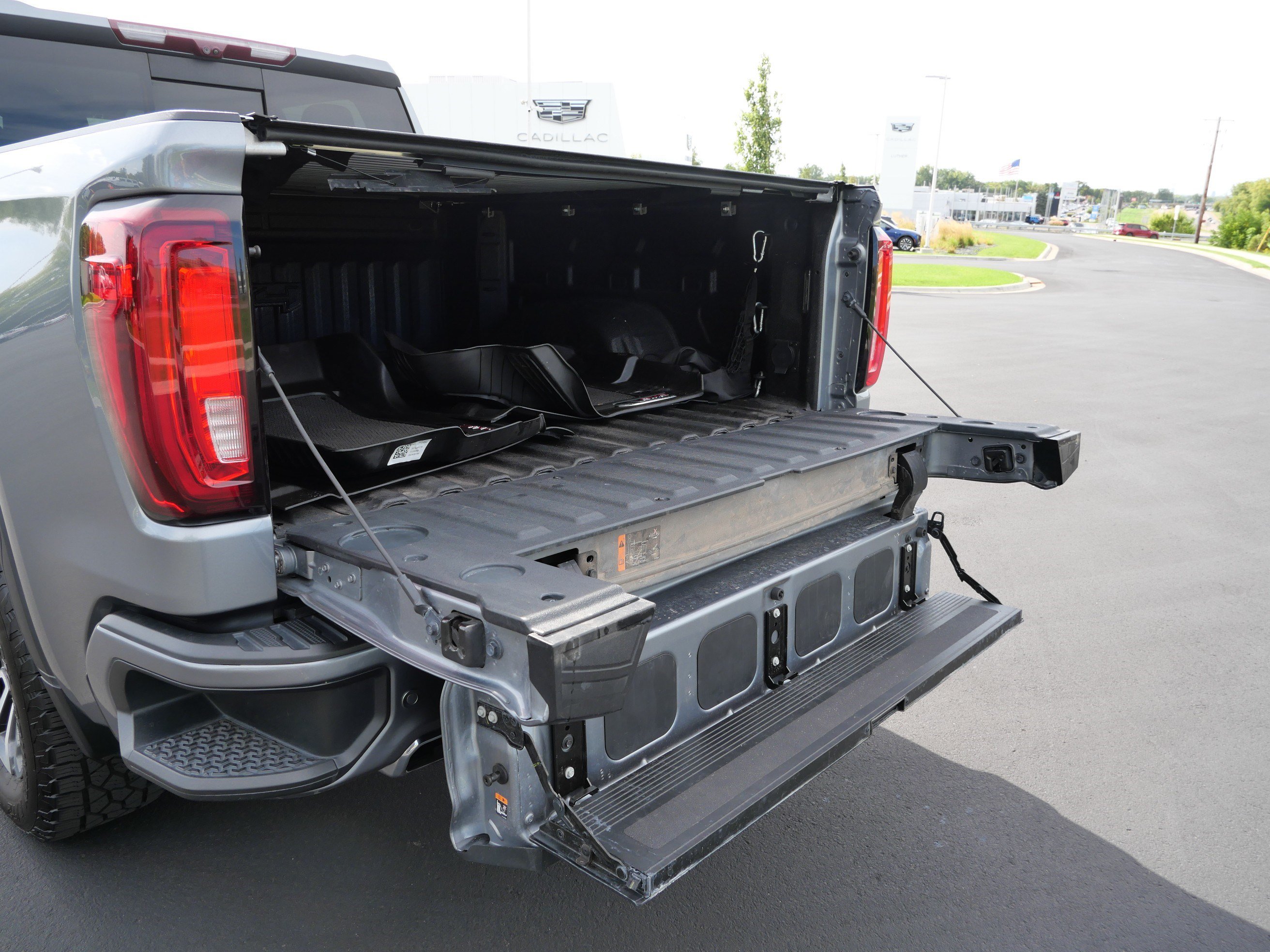 Used 2021 GMC Sierra 1500 AT4 w/ AT4 Value Package AWD/4WD image 16