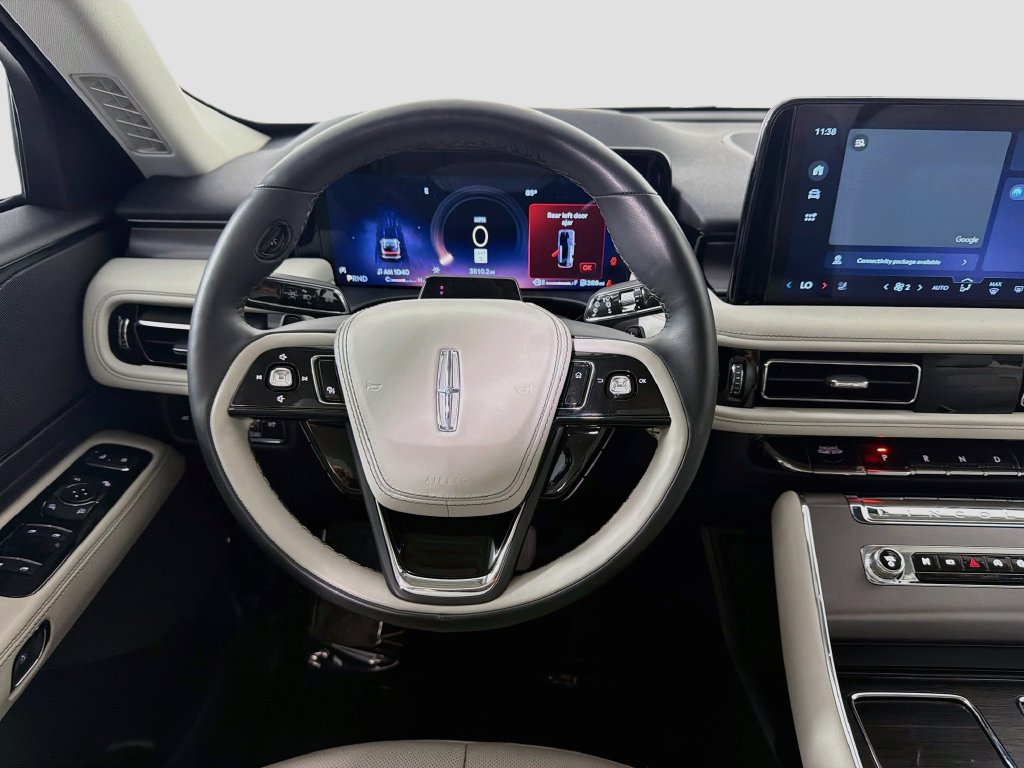 Used 2026 Lincoln Aviator 2WD image 23