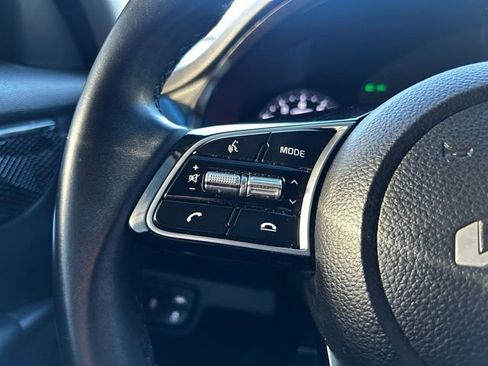 Certified 2022 Kia Seltos Nightfall Edition image 19
