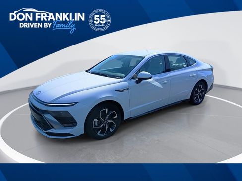 New 2025 Hyundai Sonata SEL image 1
