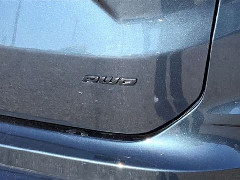 Certified 2024 Ford Edge SE w/ Black Appearance Package image 27