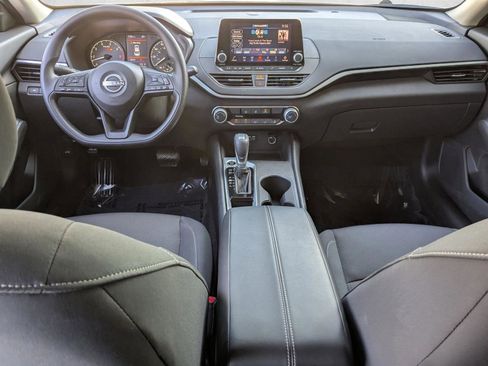 Certified 2025 Nissan Altima 2.5 S FWD image 16