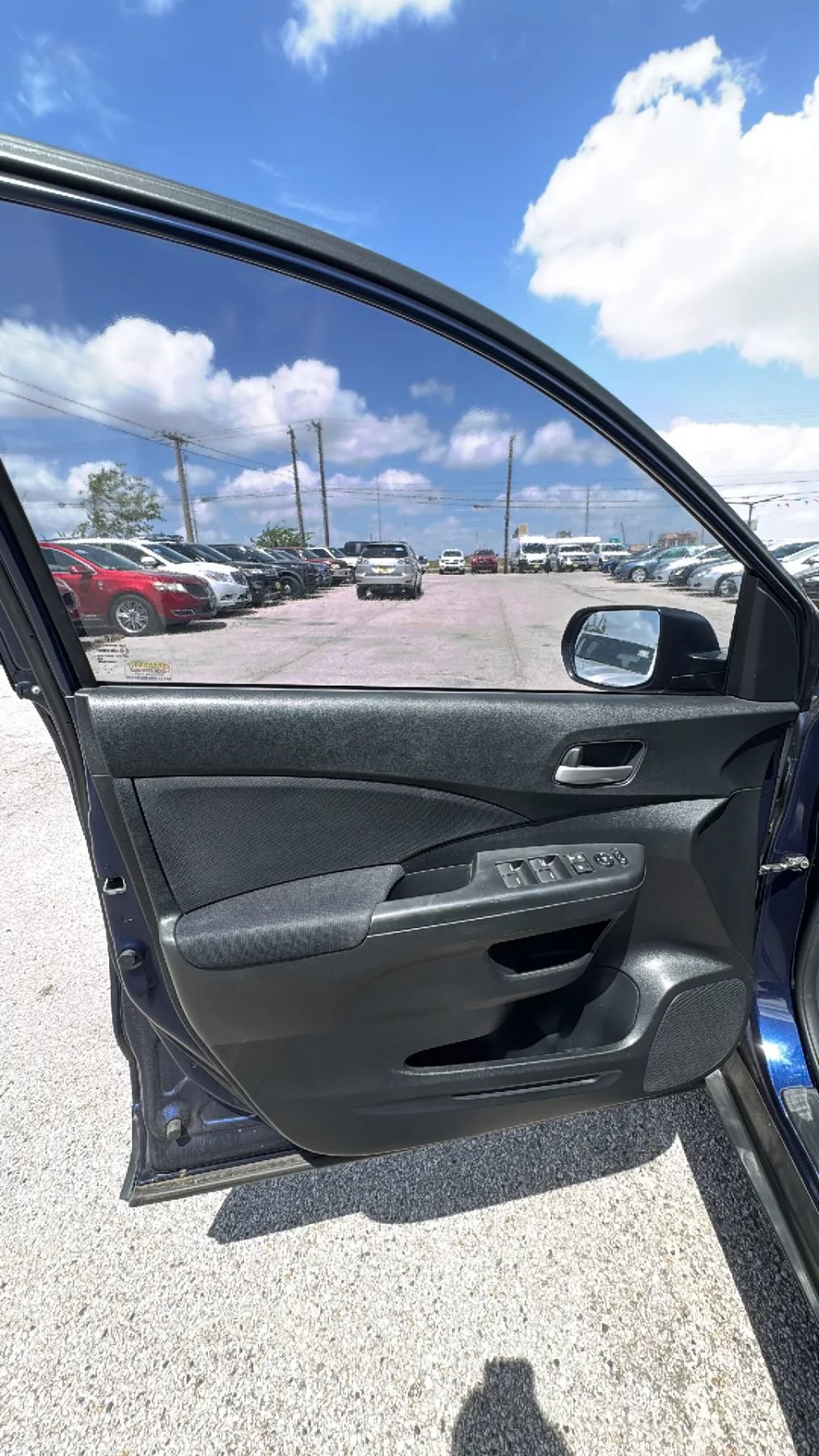 Used 2015 Honda CR-V LX image 10