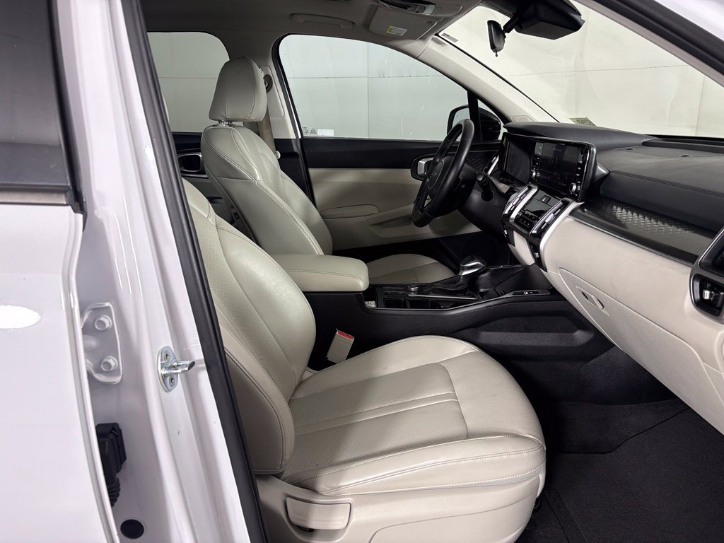 Used 2022 Kia Sorento S w/ Panoramic Sunroof Package FWD image 47