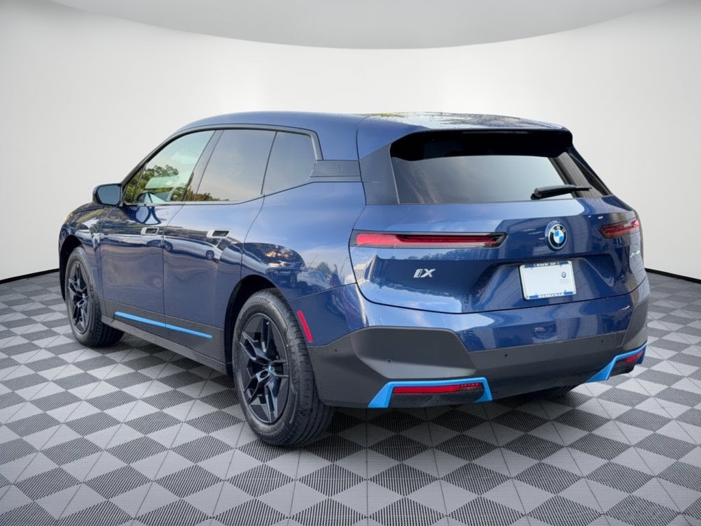 Certified 2024 BMW iX xDrive50 AWD/4WD image 3