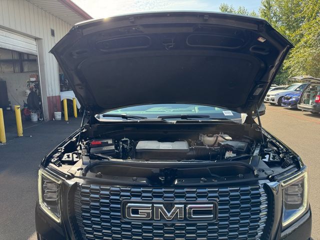 Certified 2024 GMC Yukon Denali Ultimate AWD/4WD image 24