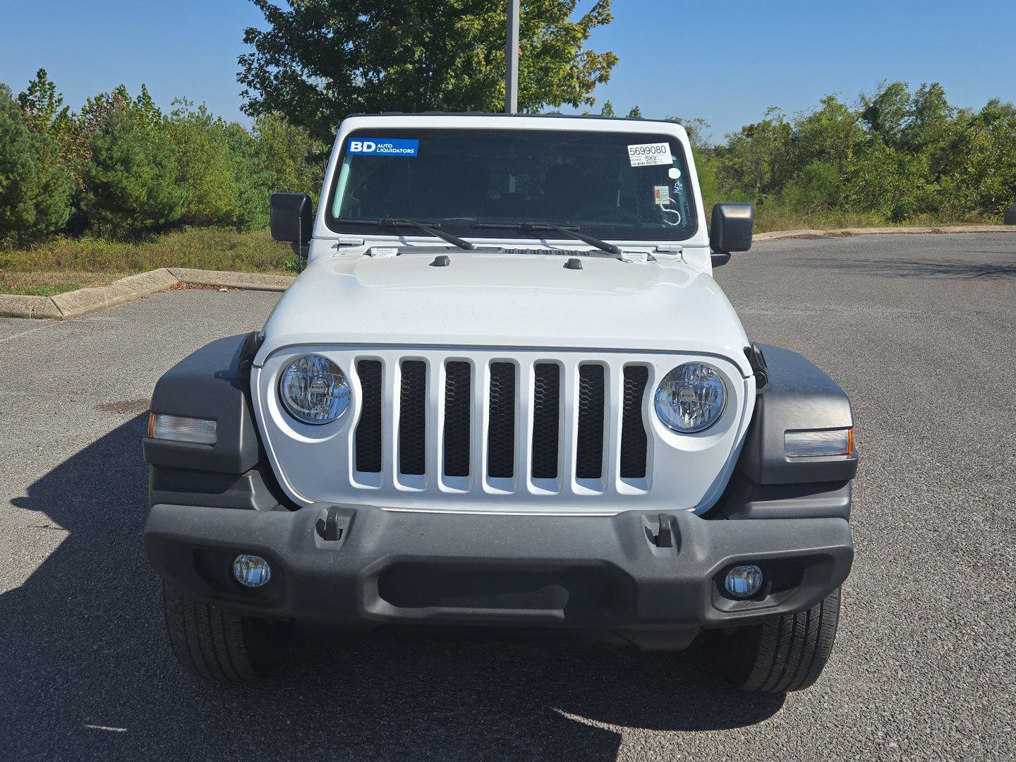 Used 2023 Jeep Wrangler Sport AWD/4WD image 2