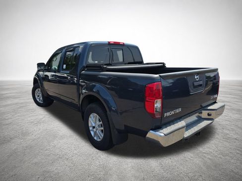 Used 2017 Nissan Frontier SV AWD/4WD image 6