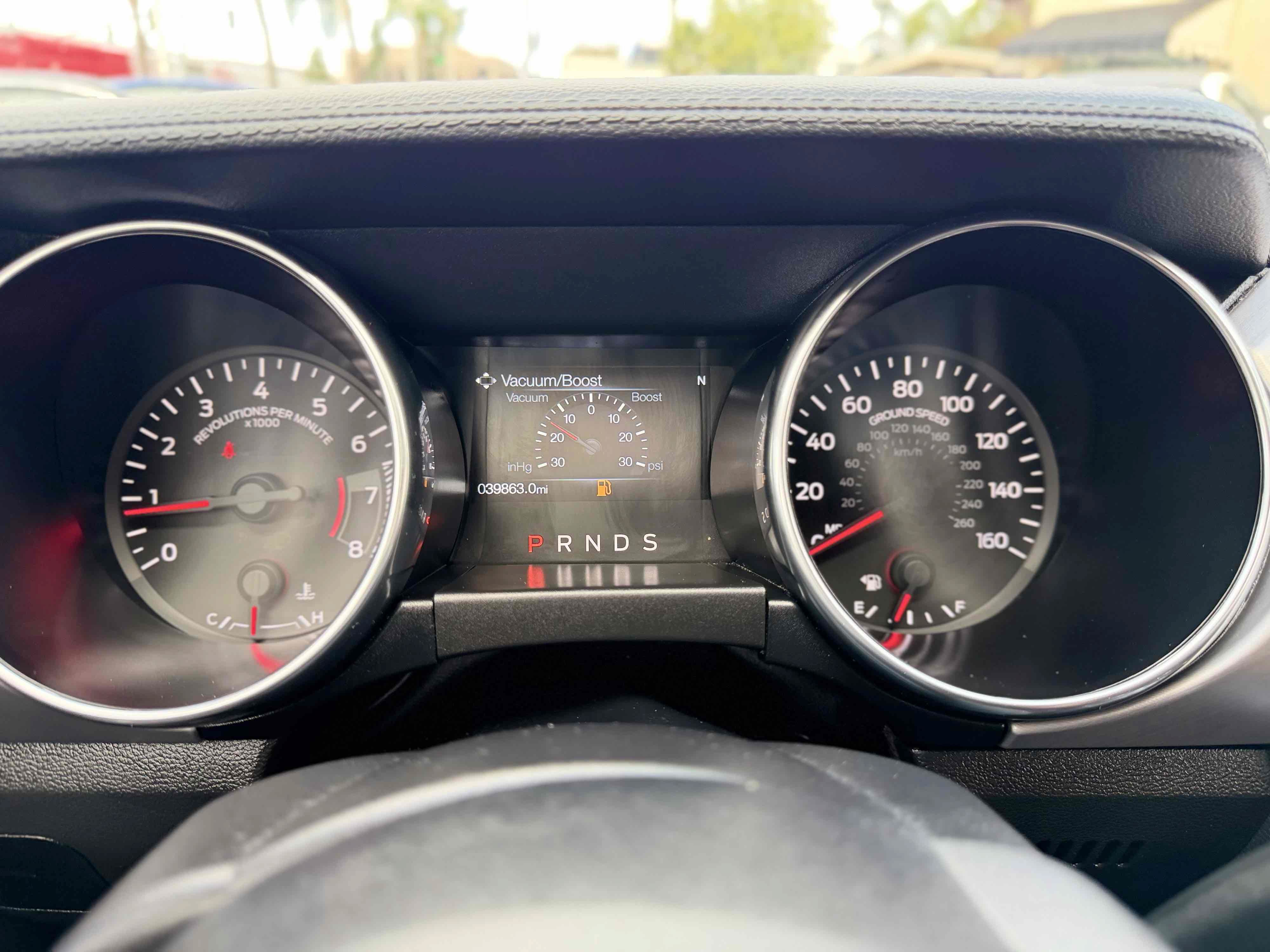 Used 2018 Ford Mustang Premium RWD image 31
