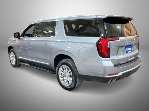 Certified 2025 GMC Yukon XL Denali image 7