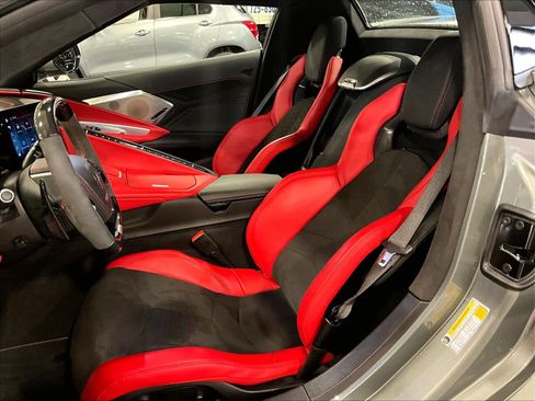 Used 2024 Chevrolet Corvette Z06 image 10