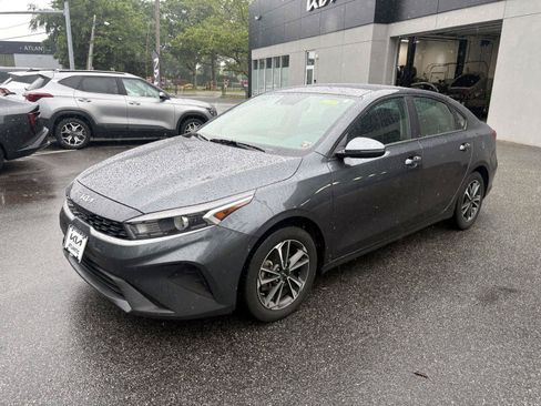Certified 2023 Kia Forte LXS w/ LXS Technology Package FWD image 1