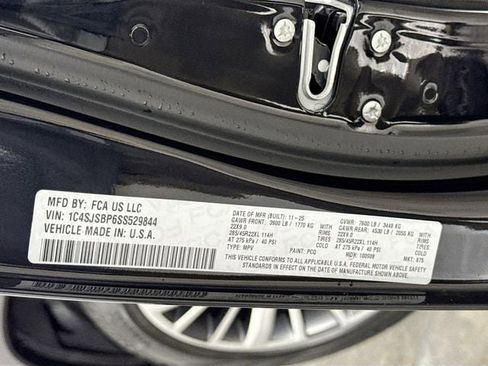 New 2025 Jeep Wagoneer L Series II image 38