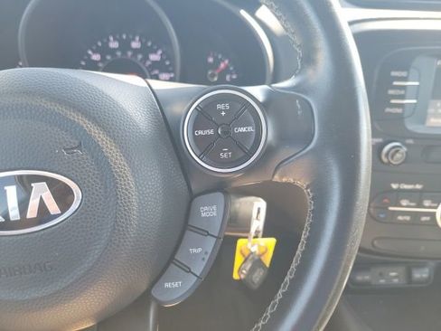 Used 2017 Kia Soul + w/ Designer's Package image 10