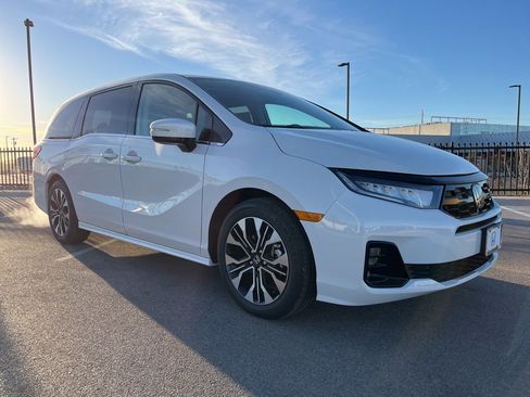 New 2026 Honda Odyssey Elite image 2